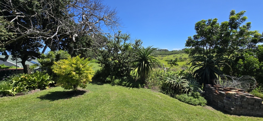 4 Bedroom Property for Sale in Marshstrand Eastern Cape